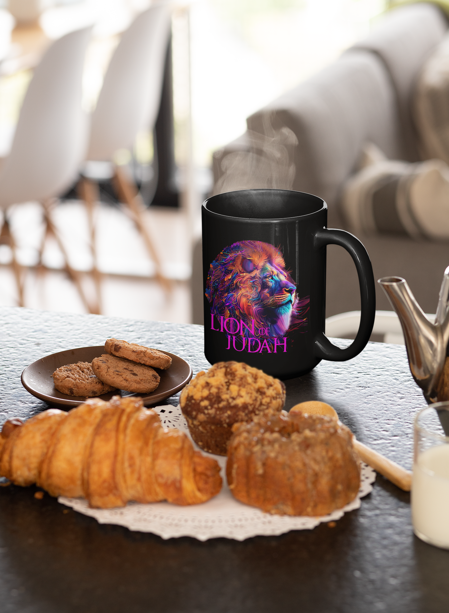 Lion of Judah - Black Glossy Mug